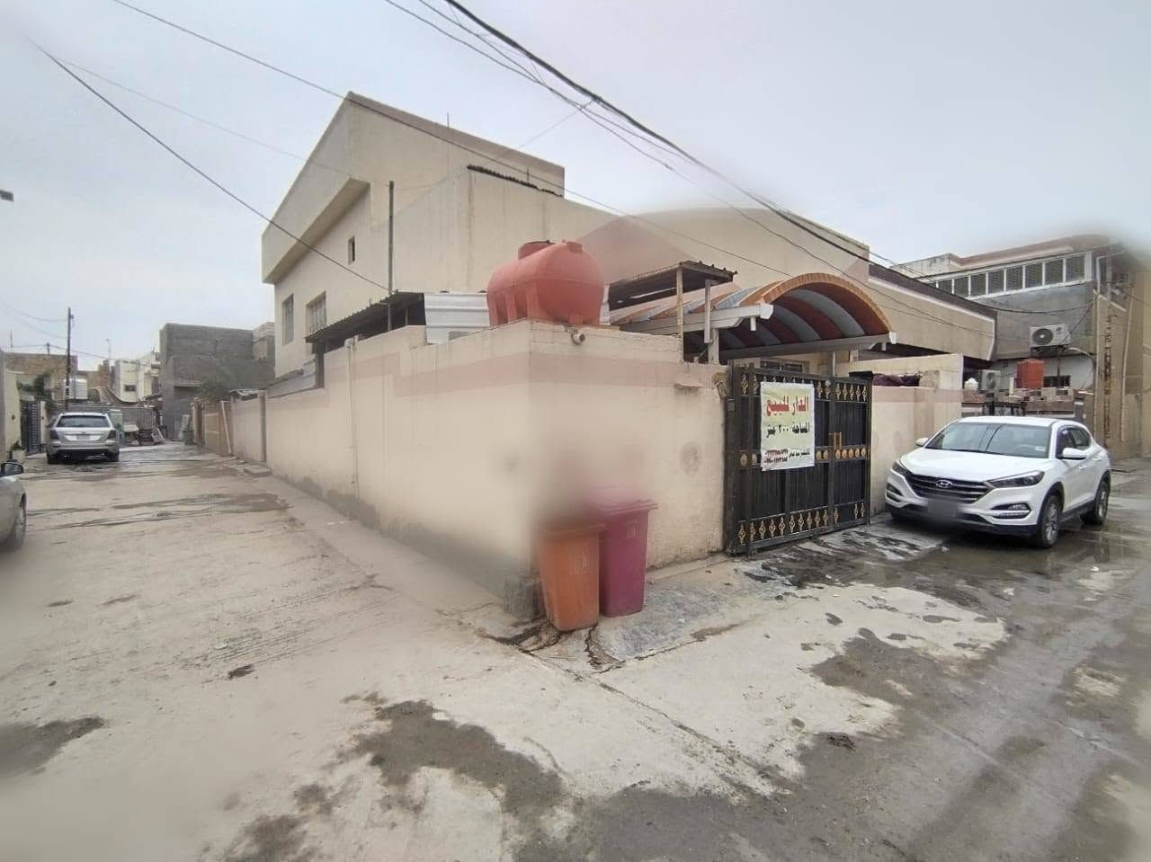 منزل ٢٠٠ متر ركن طابو زراعي سند ٢٥ بناء طابوق مسلح طابق ونص ٣ غرف نوم كافة الخدمات ما عدا المجاري
العنوان حلة منطقة البوعليان السعر ١٣٥ قابل للتفاوض

***********

