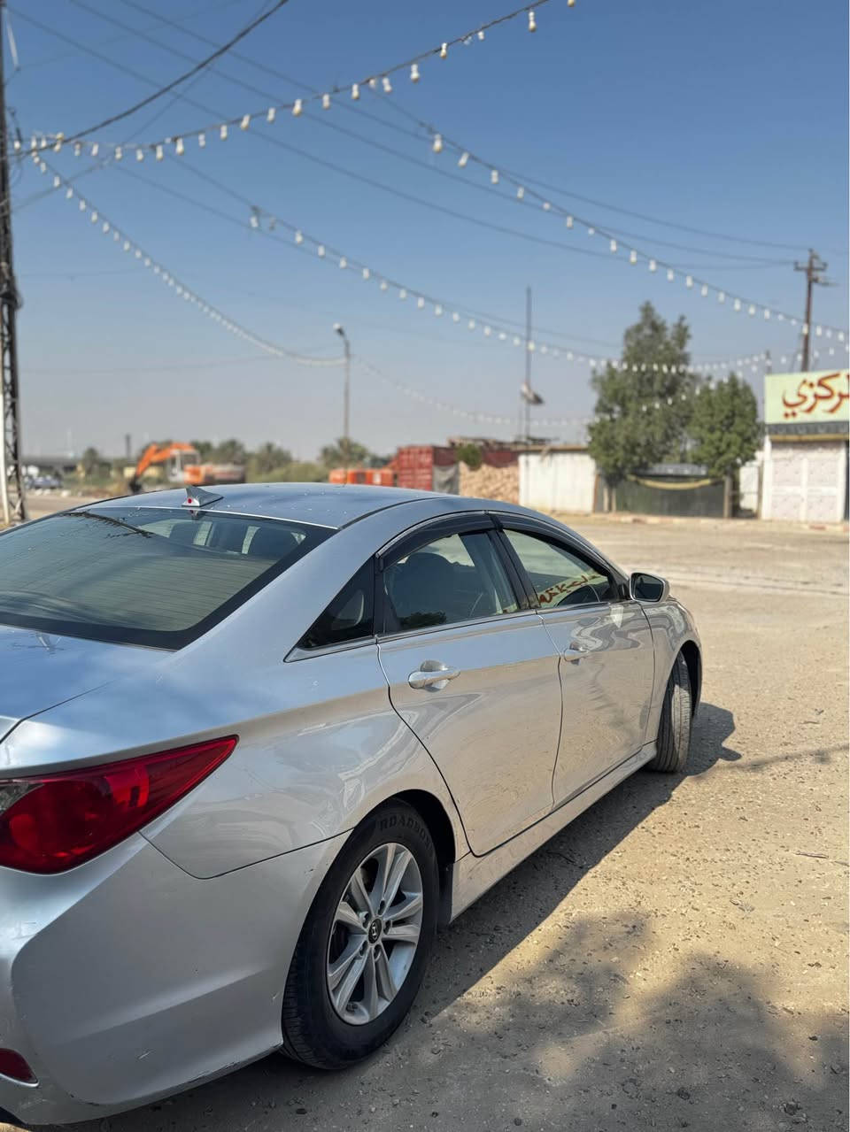 سوناتا: 2014 
وارد امريكي
لون سلفر
محرك 2400/Gdi
نصف مواصفات
حادث السيارة :- جاملغ الامامي + بنيد مبدل نفس اللون
سعر السيارة 105 بيها مجال بسيط
عنوان السيارة - بابل -الحله
رقم الهاتف:- ‭***********‬-‭***********‬ حلة, بابل
