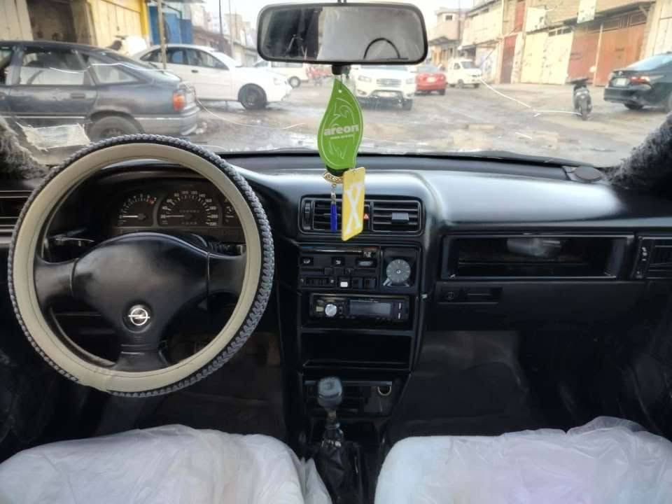 سلام علیكم
للبیع اوبل فکترا مودیل 1991 سنویە جدید لحد 2028 
رقم صلاح الدین مشروع وطنی سعر 33 شویە مجال 
مکانی داقوق ***********
