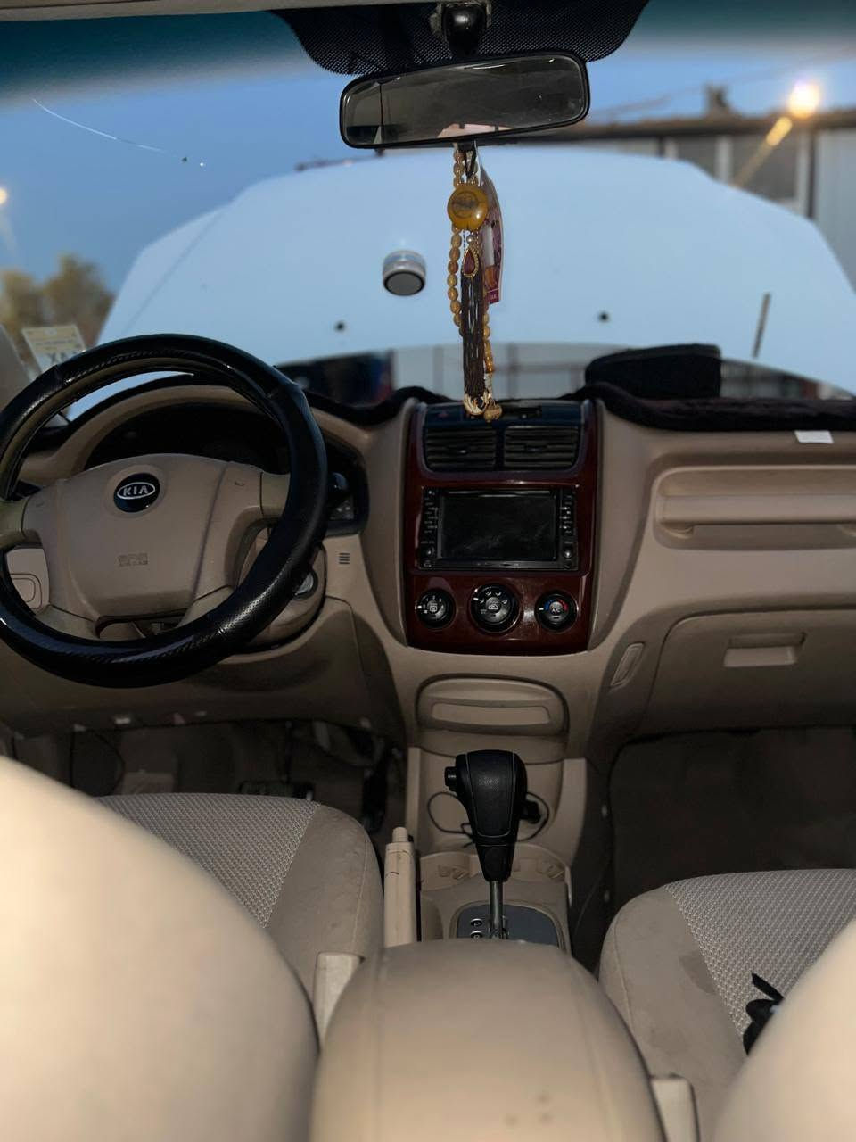 سلام عليكم سبورتج ٢٠٠٩ خليجي كفاله عدى باره مقدار شبر بل بنيد سياره مكينه كير مكفولات خير من الله تبريد تخم تاير ٥ ويل كب سياره جديده بمعنه الكلمه تعال وشوف وحكم مكاني ديالى بعقوبه السعر ١١٥ وبيهه مجال حك الجيه *********** واشرف بل جميع
