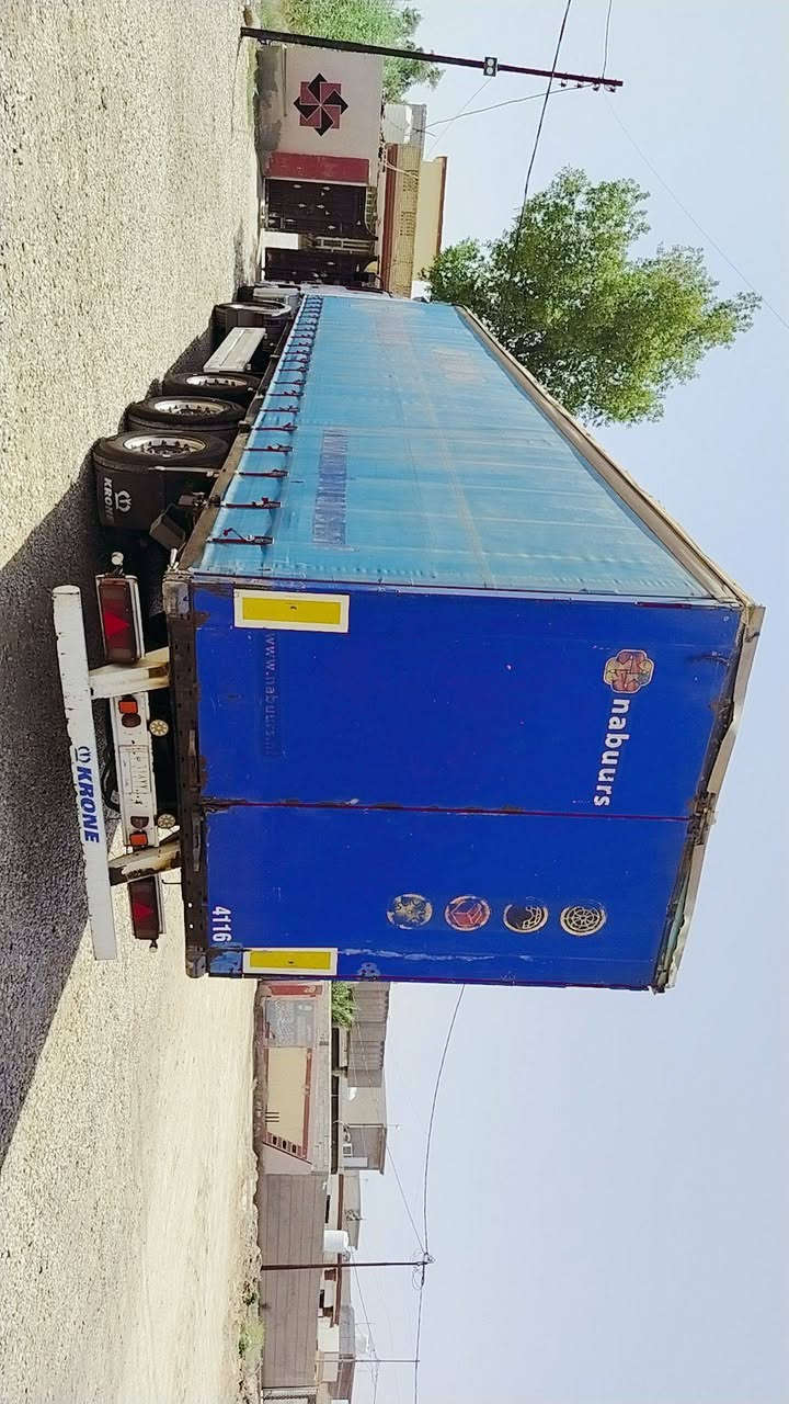 سلام عليكم عربانه كرون منفيز نظيفه جاهزه صنكل رفاع بلادي السعر تصل ***********
