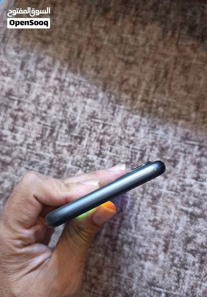 السلام عليكم ايفون ١١ ذاكره ٢٥٦ نضيف ممفتوح ولا مصلح جهاز نضيف استخدام شخصي لون اسود شاحنه ويا فقط للبيع ٢١٠ الف 
واتس اب فقط
***********
