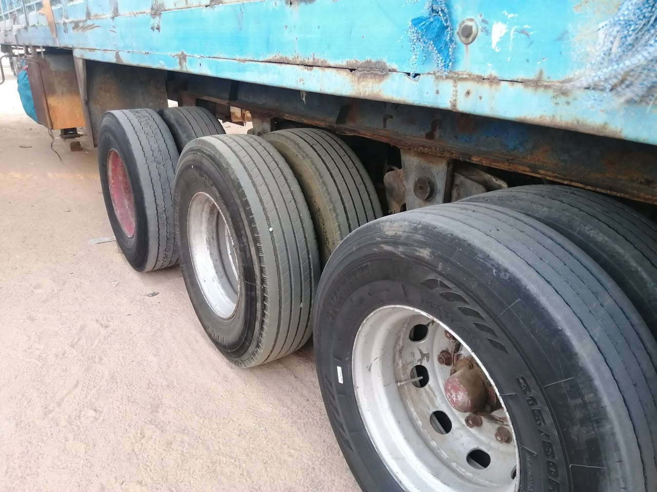 عربه جناب اوربيه مزوج اصل طول ١٣و٦٠ شاصي مكفول تخم تاير عدا زوج نص عمر حداديه بريك هوى كهربائيات جاهزه سعره  ٠ موجوده بالنجف مدينة المعارض للاستفسار الاتصال على📞📲
 ***********// ***********
*********** // ***********
