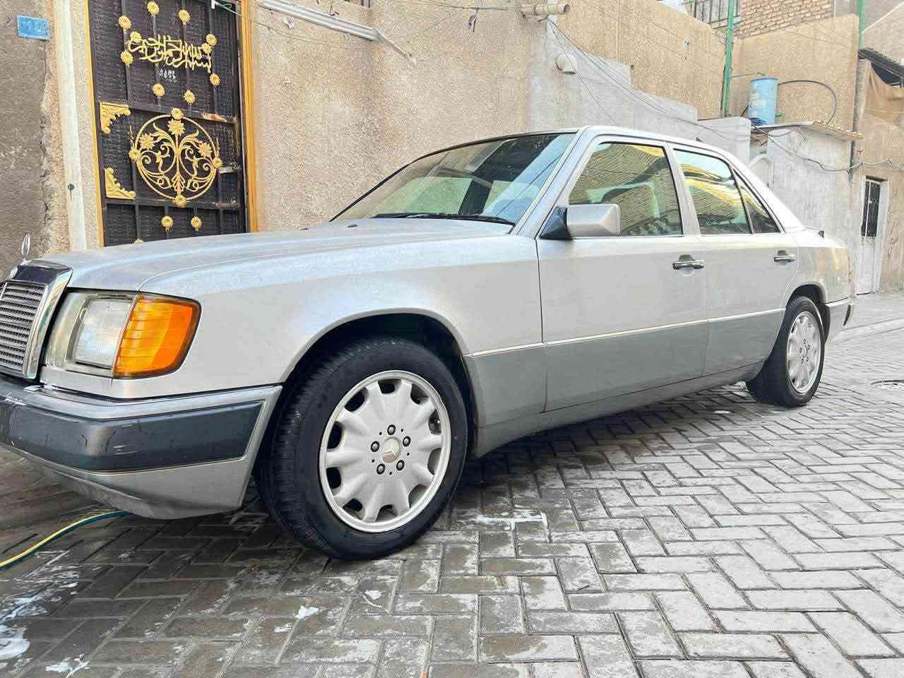 سلام عليكم  مارسدس دب مكفول من الصبغ والضربه بلاديه محرك بيبي شبح المحرك بلادي خاراطيم ***********
