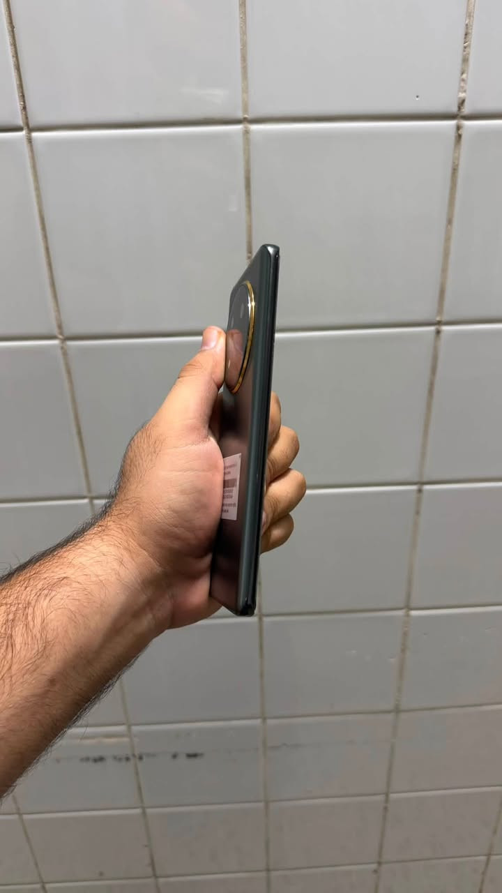هونر x9c رام 12+12 مبايل جديد ذاكره 256 ب 350 وبي مجال شي بسيط كارتون والشاحنه ويا
رقمي ***********
