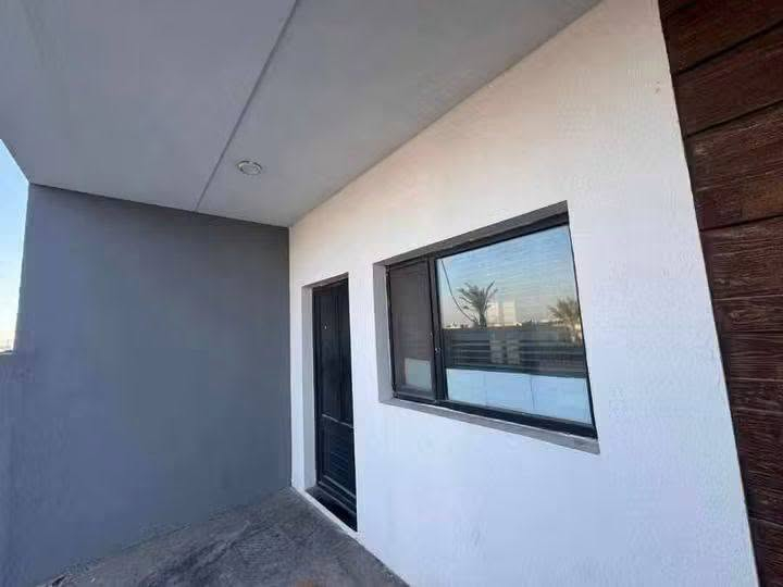 دار للايجار ١٥٠متر مربع طابقين في مجمع اللؤلؤة السكني
مقابل علوة النجف النموذجيه...
يحتوي على استقبال وغرفة وصالة ومطبخ وصحيات عدد ٢
والطابق الثاني غرفة وحمامات...الإيجار ٣٥٠ قفل مقدمة شهرين

نص مكتوب في الصور:
- sales@4th-dim.com *********** - *********** - 6115 البعد الرابع 4 FOURTH DIMENSION Architecture Engineering Procurement | مجمع لؤلؤة النجف السكني من مشاريع مجموعة البعد الرابع
- sales@4th-dim.com *********** - *********** - 6115 4 FOURTH DIMENSION مجمع لؤلؤة النجف السكني من مشاريع مجموعة البعد الرابع