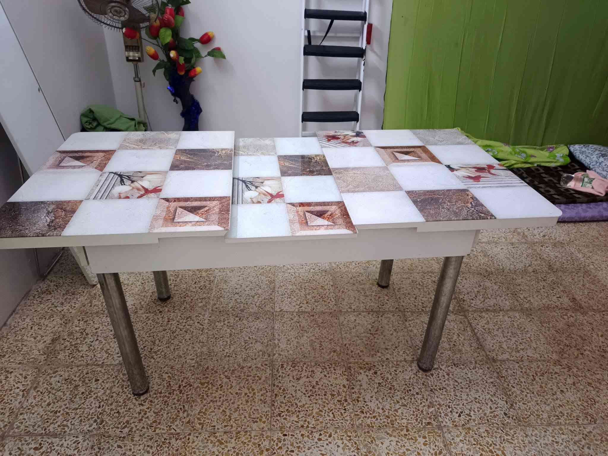فرشه ٦م وربع • صوبات ٣ • تخت خشب