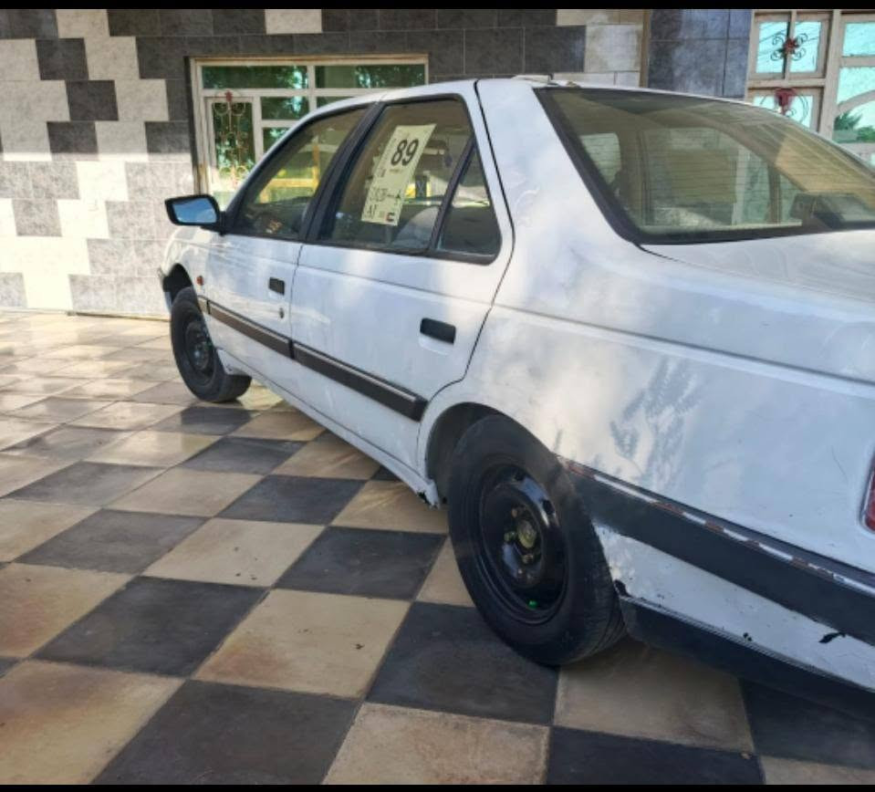 بيجو GLX • ٢٠١٠ • أبيض