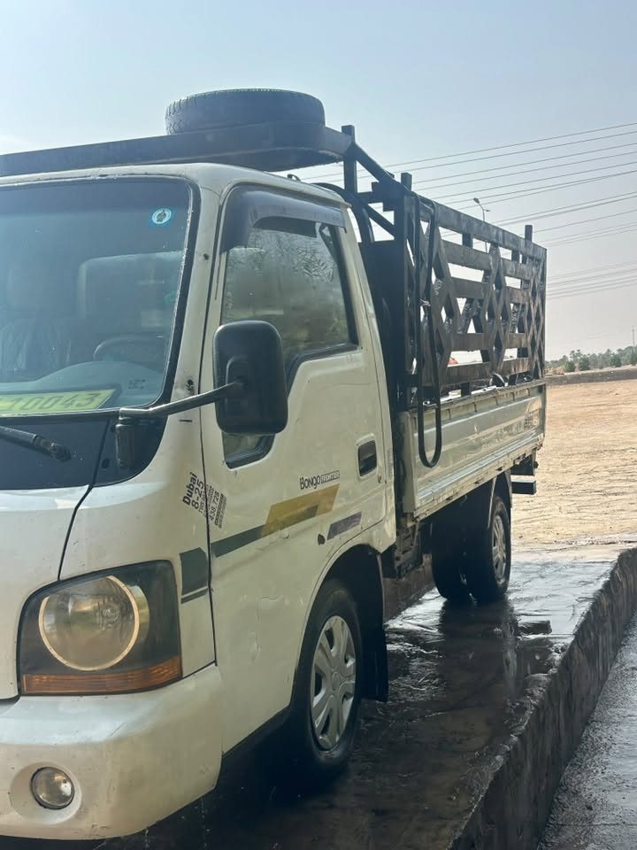 ام عيون • ما مسجل • مكينه وكير
