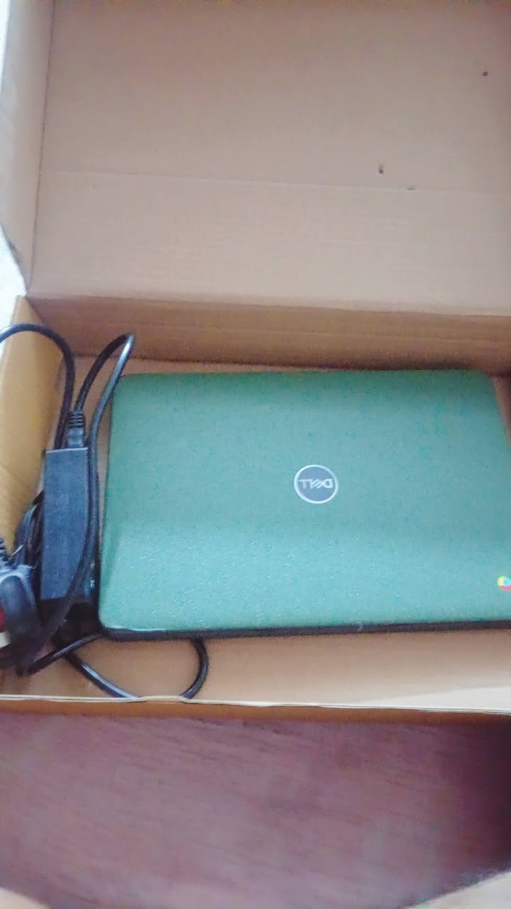 سلام عليكم حاسبة من شركة DELL  للبيع عندي 2 ابيعهم ب60ثنينهم ب110 
رقم الهاتف 
***********

