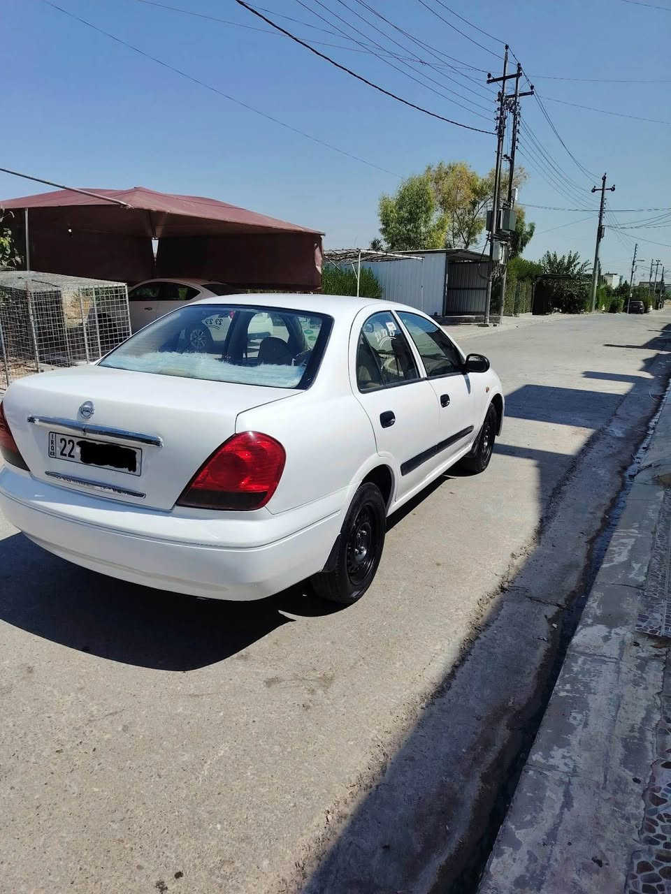 نیسان سەنی ساڵۆن ٢٠٠٩ تەکسی بوو کراوەتە خسوسی تایبەت 
ئایربەگ سیستەمە جەمپەکی خەفیفی پێشی هەیە هەر چوار تایەی نویە یەک دینار مەسروفی تێدانیە سنەوی نوێیە هەتا ٢٠٣١ تەقە و رەقەی نیە تەبریت بە شەرت
ژمارە تەلەفۆن: ***********
ژمارە تەلەفۆن : *********** أربيل, العراق
