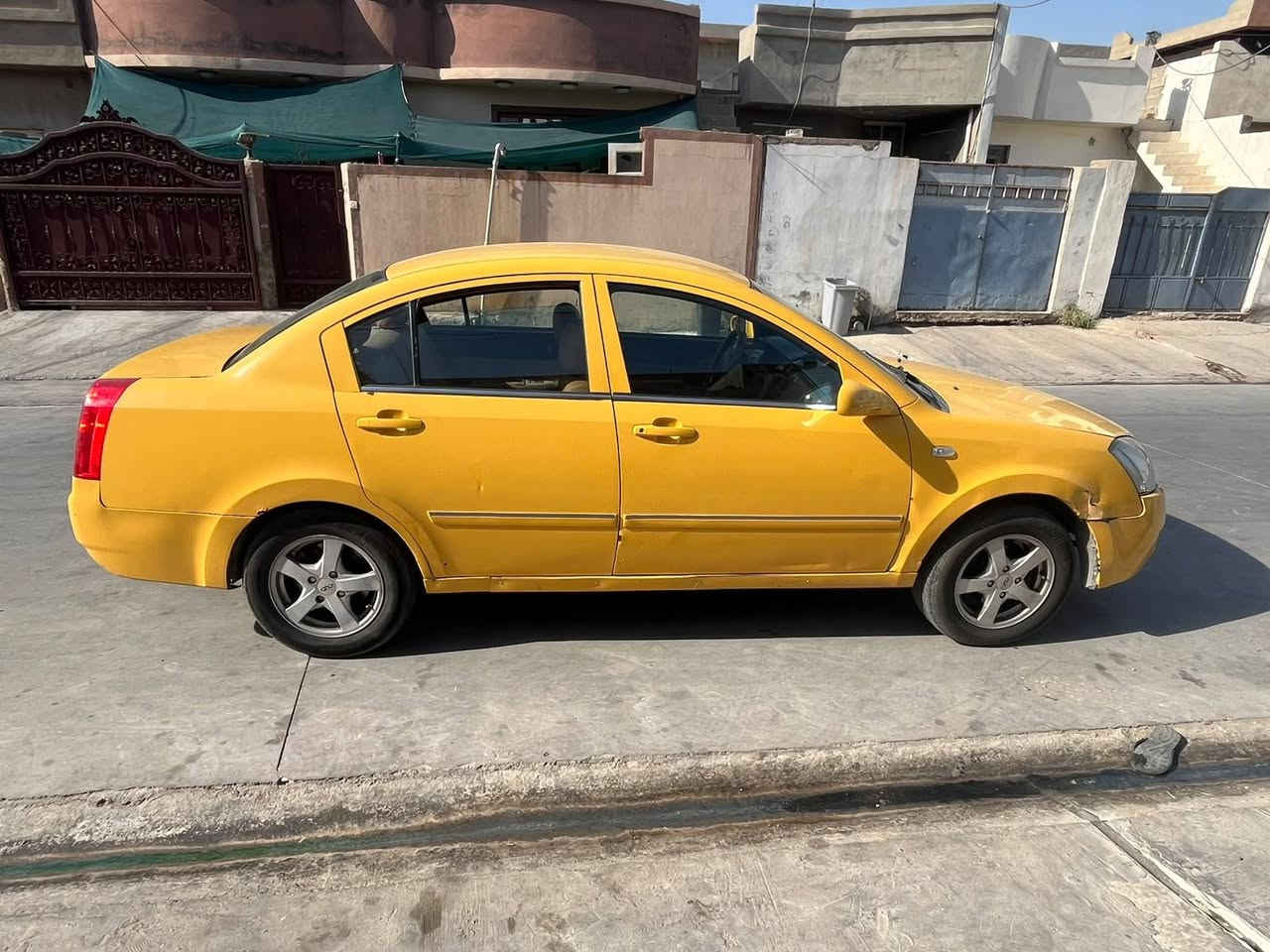 للبيع سياره شيري A5 موديل 13 رقم بغداد السنويه بسمي لغايت 29 بي ضربه جهت السايق  من الخالف السعر 37ورقه بي مجال عنواني كركوك 16اب وهاذا رقمي *********** متواجد عل وتساب تحياتي الكم

