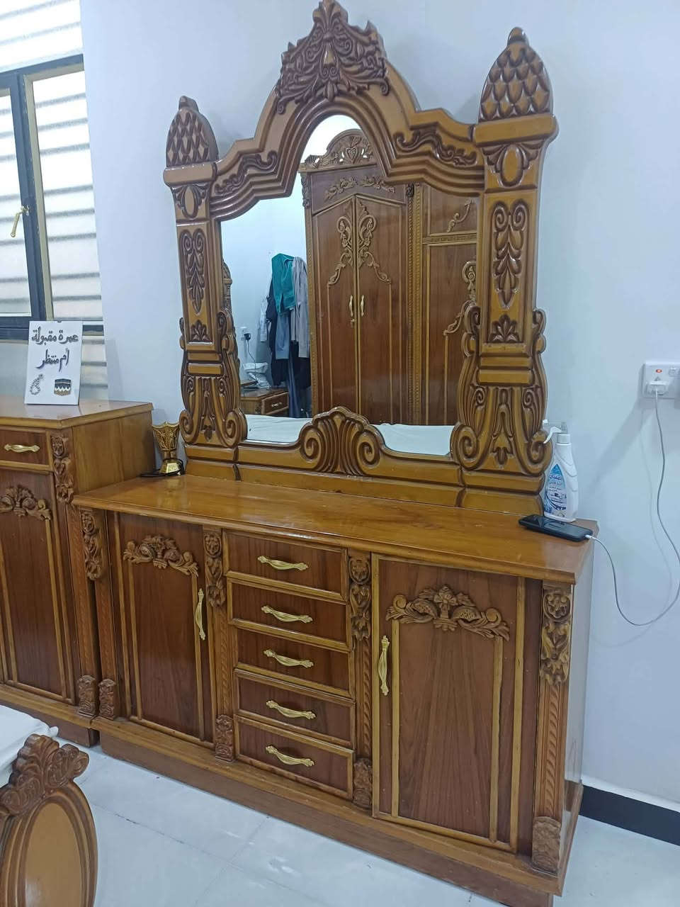 غرفه صاج داخل وخارج تكمه كلش نضيفه بدون ضرر السعر 950 العنوان بغداد سويب دوانم للستفسار خاص او ع رقم ***********
