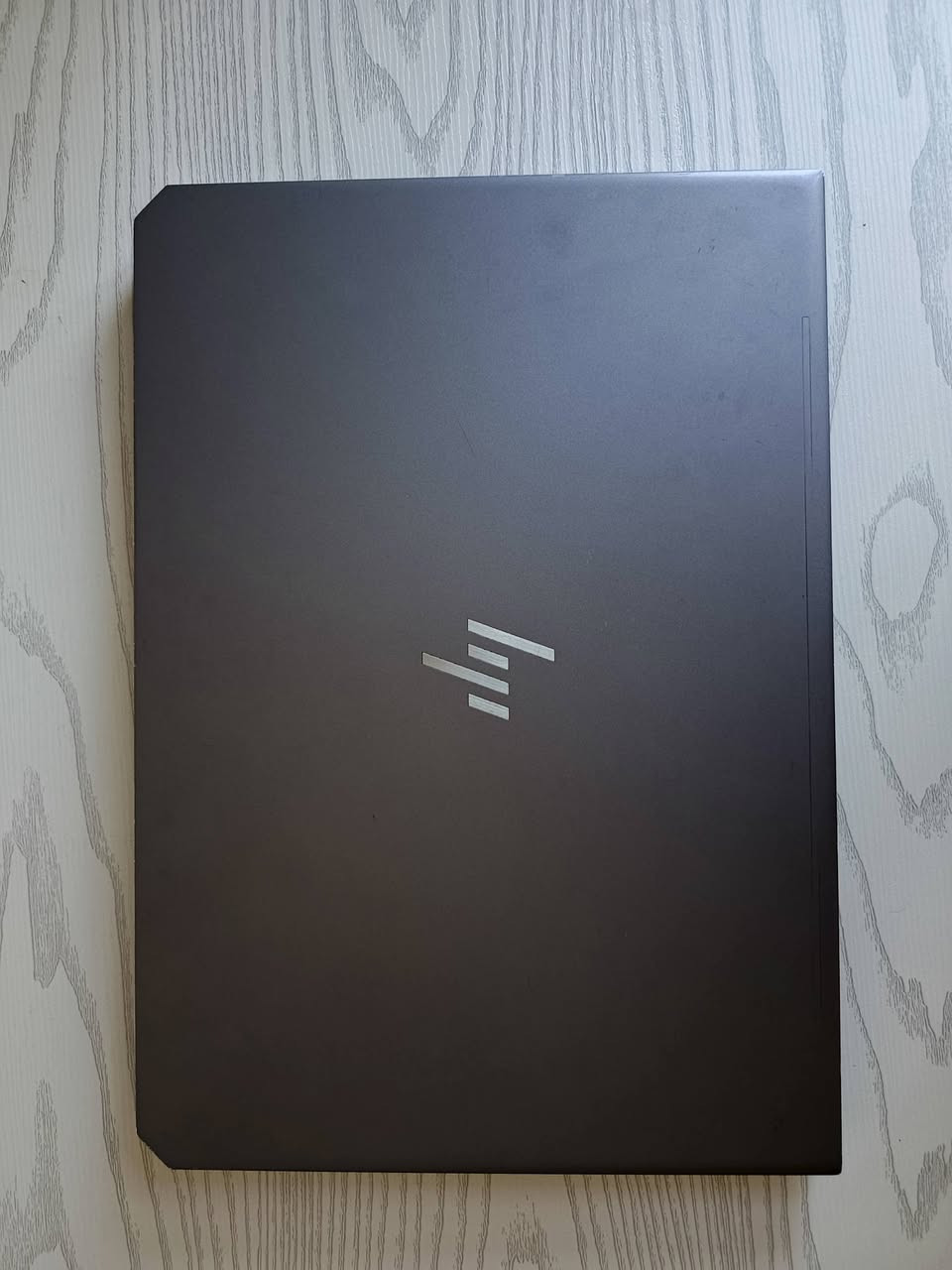 HP ZPOOK G5 student
Intel(R) Xeon(R) E-2176M CPU @ 2.70GHz (2.71 GHz
Ram 16 GB DDR4  Speed: 2667 MT/s
Storage  256 GB SSD 
Graphics Card

Installed   NVIDIA Quadro P1000   4 GB 
Windos 11 pro 
عنوان واسط كوت 
سعر ٥٥٠ الف 
***********
