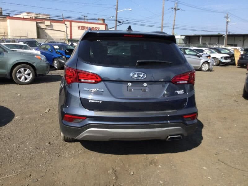 ٤ سلندر سبورت سنتافيا ١٧
للبيع 

كلشي كدامك  بدون صبغ بس بارد جاملغ 
***********

