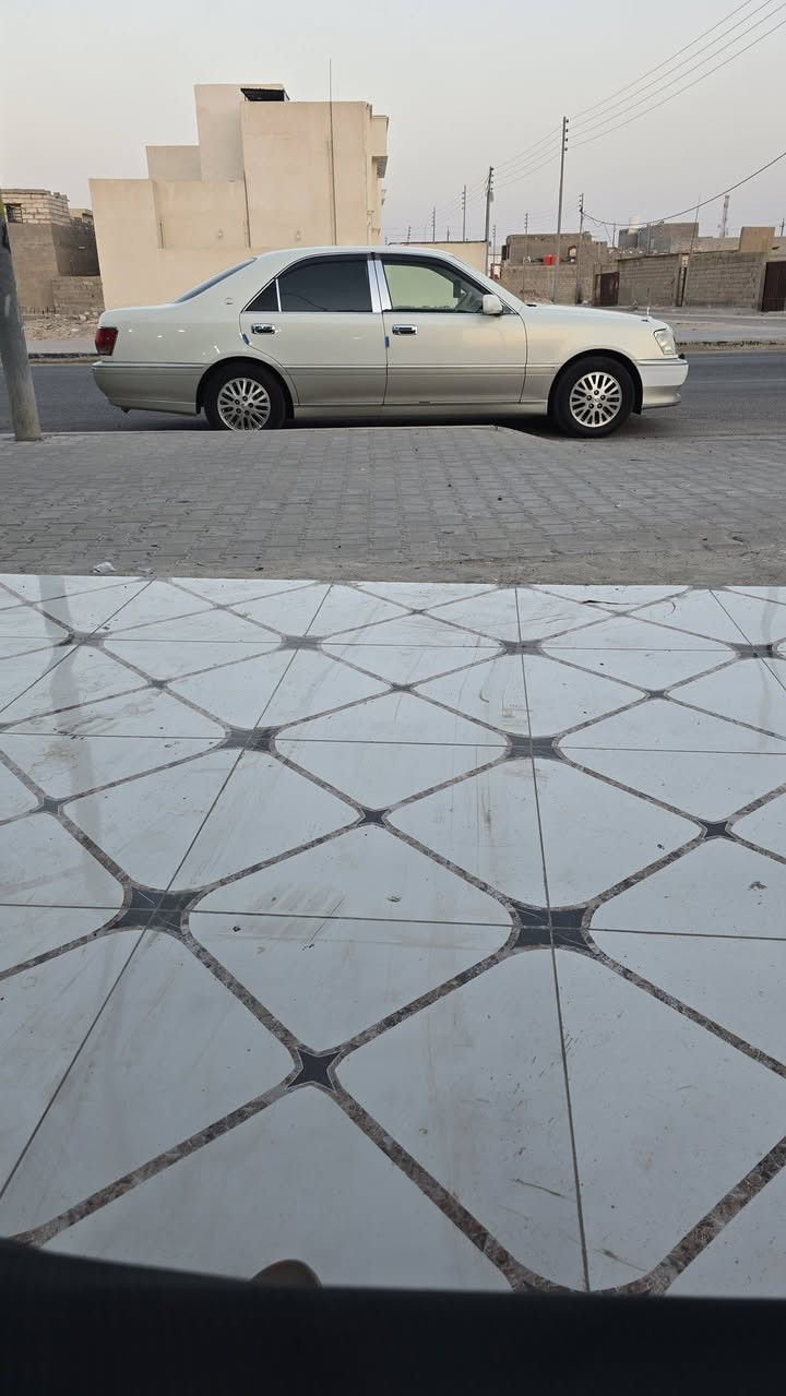 ‏للبيع

رقم بصره انكليزي 

‏سنوية جديد وهز جديد

تحويل ثاني يوم

موديل2000

3 دكم 

برده خلفيه 

تحويرة إمارات 

لايت زنون 

ستيرن كهرباء

كشنات كهرباء 

ديفور الجبير 

كفالة عامة 

كرستال اصل 

مكينة كير حدادية تبريد مكفولات

‏سيارة مكفولة من حادث من ضربة من صبغ 

‏سيارة أحلى من الصورة 

بيها ترميز ترميز 

السعر110 بيها مجال للطيبين

￼ رقم موبايل***********
