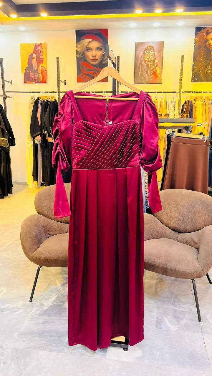 👗 فستان مناسبات أنيق
✨ مستعمل بحالة حلوة
💸 السعر يناسب الكل فقط 28 ألف 
🚕 توصل لكل المحافظات 
📞 للحجز المراسله عالواتساب: 
***********
