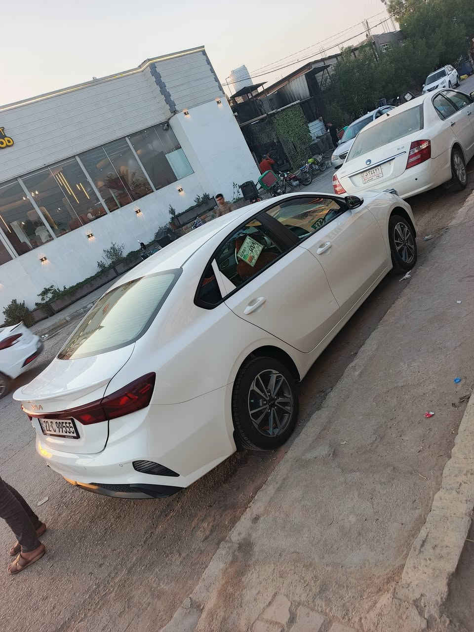 السلام عليكم سيراتو 24 مكينه 1600 مكفوله كفاله عامه سنويه بسمي دشبول 3قطع تبريد خلفي ماشيه 55رقم اربيل مميز سعر 177بيها مجال العنوان بابل محاويل بس انتصال 
***********
