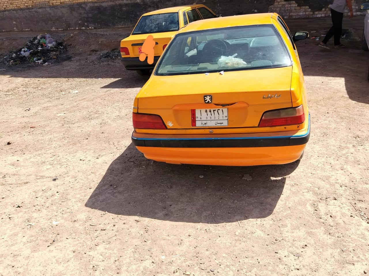 بيجو 18 لبيع سعر 28 كوم حديد سيارة  كير مكينة  زينات حدادية جديدة  لبيع فقط 
***********

