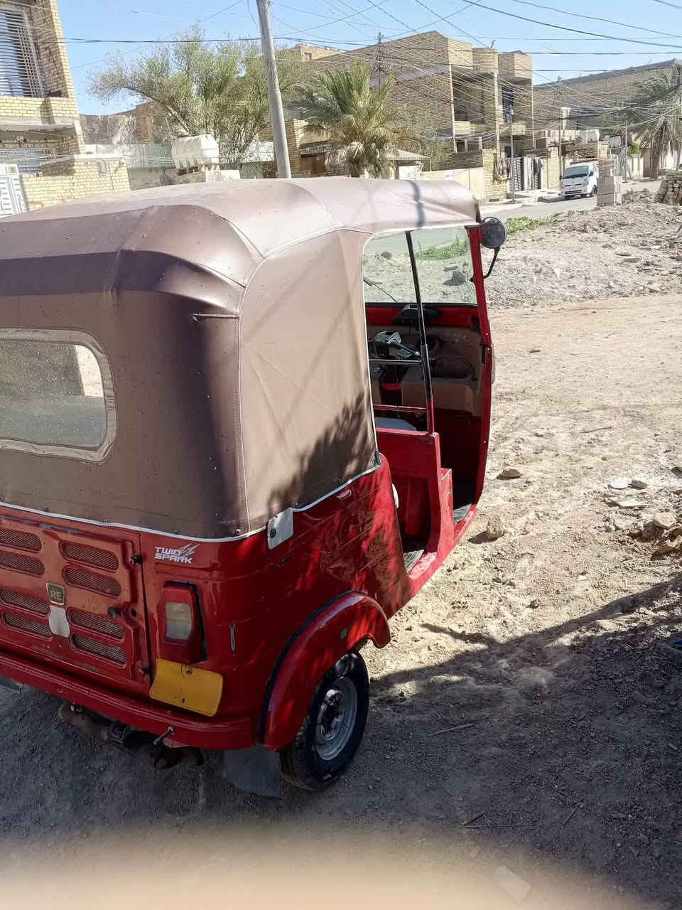 سلام عليكم تكتك البيع موديل١٧تكتك كفاله بدي لا صبغ ولامعجون بيهء مكينه جديده صارلهء هواي مشادهء سهرهء3300وبيهء مجال اني مكلف بل نشر***********
