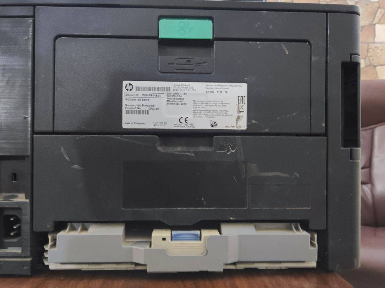 السلام عليكم
طابعة ليزرية احترافية HP LaserJet Pro 400 M401dn 
طابعة ليزرية أسود HP M401dn غنية عن التعريف، من أمتن وأقوى طابعات HP للمكاتب والاستخدام الثقيل.
المواصفات:
سرعة طباعة عالية (33 صفحة بالدقيقة).
تدعم الطباعة على الوجهين تلقائياً (Duplex).
تحتوي منفذ شبكة (Ethernet) للربط المباشر مع الراوتر أو الشبكة الداخلية + منفذ USB.
اقتصادية جداً بحبر الباودر وتعبئتها متوفرة بأي مكان.
الحالة: نظيفة جداً ومفحوصة 100%.
السعر: 125 بدون كاترج تجي تجيب كاترج وتجي تبحث يتوفر 5 قطع
العنوان بغداد الزعفرانيه 
للتواصل: ***********
