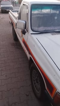 بيكم هايلوكس تويوتا موديل 85 محرك نضيف  سياره جديده حلو واحلاه من الصو...