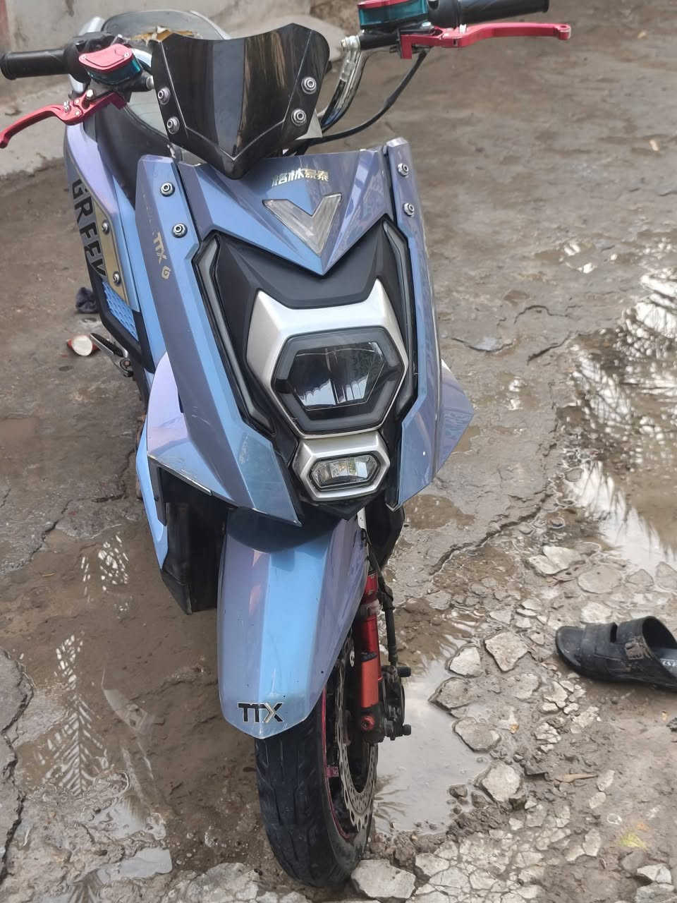 سكنس جبلي • شحن • بطاريات بلاديات