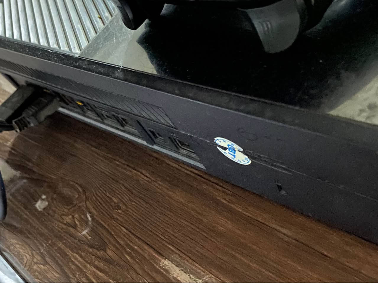 ئەم xboxone fatهەیە بۆ فرۆشتن زۆر پاکوو خاوێنە ٣دەسکی لەگەڵەو دەسکەکانی زۆر مەزبوتو چاکن زۆر بێ کێشەن xboxکە کراوەتەوە تەنها بۆ هاردەکەی زۆر سەریعو خۆش بوە ئەکاونتی لەگەڵ نیە گەر مشتەریت تێل بکە جوابی نامە نادەمەوە ژم*********** سعریشی ١٥٠هەزارە گەر مشتەری نیت تێل مەکە السليمانية, العراق
