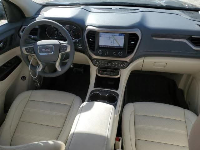 للبيع: جمس أكاديا دينالي 2023 (GMC Acadia Denali) – قمة الفخامة والأداء
الفئة الأفخم والأعلى تجهيزاً (Denali) مع نظام الدفع الكلي AWD ومحرك قوي، بحالة ممتازة وبالمواصفات الأصلية الكاملة من الشركة المصنعة.
​بيانات السيارة الرئيسية
​الموديل: 2023
​الفئة: دينالي (Denali) – الفئة الأولى
​بلد المنشأ: أمريكا (USA)
اللون : فحمي ميتاليك رصاصي غامق 
​نظام الدفع: دفع كلي بجميع العجلات (AWD)
​المحرك والأداء
​المحرك: 6 سلندر (V6) بسعة 3.6 ليتر (أقوى وأهدأ محرك في فئته)
​الكير: أوتوماتيكي من 9 سرعات بنظام نقل مريح وسلس
​التجهيزات الخارجية والراحة
​الشكل الخارجي: شبك "دينالي" الكروم المميز + إضاءة LED بالكامل (أمامية وخلفية).
​الاطارات : ألومنيوم قياس 20 بوصة بلمسات كروم أنيقة.
​الداخلية: مقاعد جلد فاخرة ومطرزة بشعار Denali.
​الراحة والتبريد: مقاعد أمامية كهربائية مزودة بنظام تبريد وتسخين + تسخين لمقاعد الصف الثاني.
​السعة: مقاعد مريحة للغاية تتسع حتى 6-7 ركاب (مقاعد كابتن في الصف الثاني).
​فتحة السقف: بانوراما مزدوجة (Dual-Sky).
​الباب الخلفي: كهربائي يفتح بالقدم (Hands-Free).
​التقنيات والنظام الصوتي
​شاشة العرض: إسقاط البيانات على الزجاج الأمامي (Head-Up Display).
​النظام الترفيهي: شاشة لمس بحجم 8 بوصات تدعم Apple CarPlay و Android Auto لاسلكياً.
​النظام الصوتي: نظام فاخر من شركة Bose المحيطي (8 مكبرات صوت).
​عجلة قيادة جَلد مجهزة بخاصية التدفئة وأزرار تحكم كاملة.
​أنظمة السلامة ومساعدة السائق
​كاميرات رؤية محيطية 360 درجة + حساسات ركن أمامية وخلفية.
​رادار تثبيت السرعة التكيفي (Adaptive Cruise Control).
​نظام الكبح التلقائي في حالات الطوارئ.
​نظام الحفاظ على المسار والتنبيه عند الخروج منه.
​نظام كشف النقطة الكوراء (Blind Spot Monitoring).
الحادث : جاملغ  جهة اليمين مبدل جديد 
السياره بدون ايرباك 
​للتواصل والاستفسار:
📞 رقم الهاتف: ***********
📍 الموقع: بغداد
