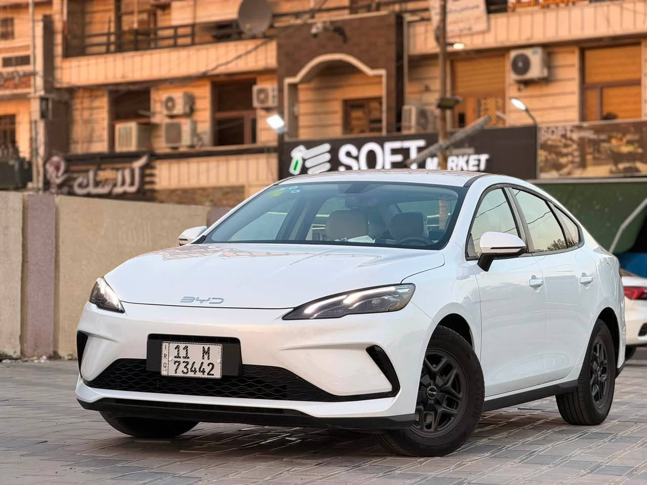 السلام عليكم 
بي واي دي BYD 2025 مرقم بغداد 

المشي الكلي 16 الف كيلو

داخل ابيض / شاشه محدثه / ويل اسود

مكفوله من الشخط والبارد 

تفاصيل اكثر هذا رقمي *********** تحياتي

مكاني بغداد حي الجامعه
