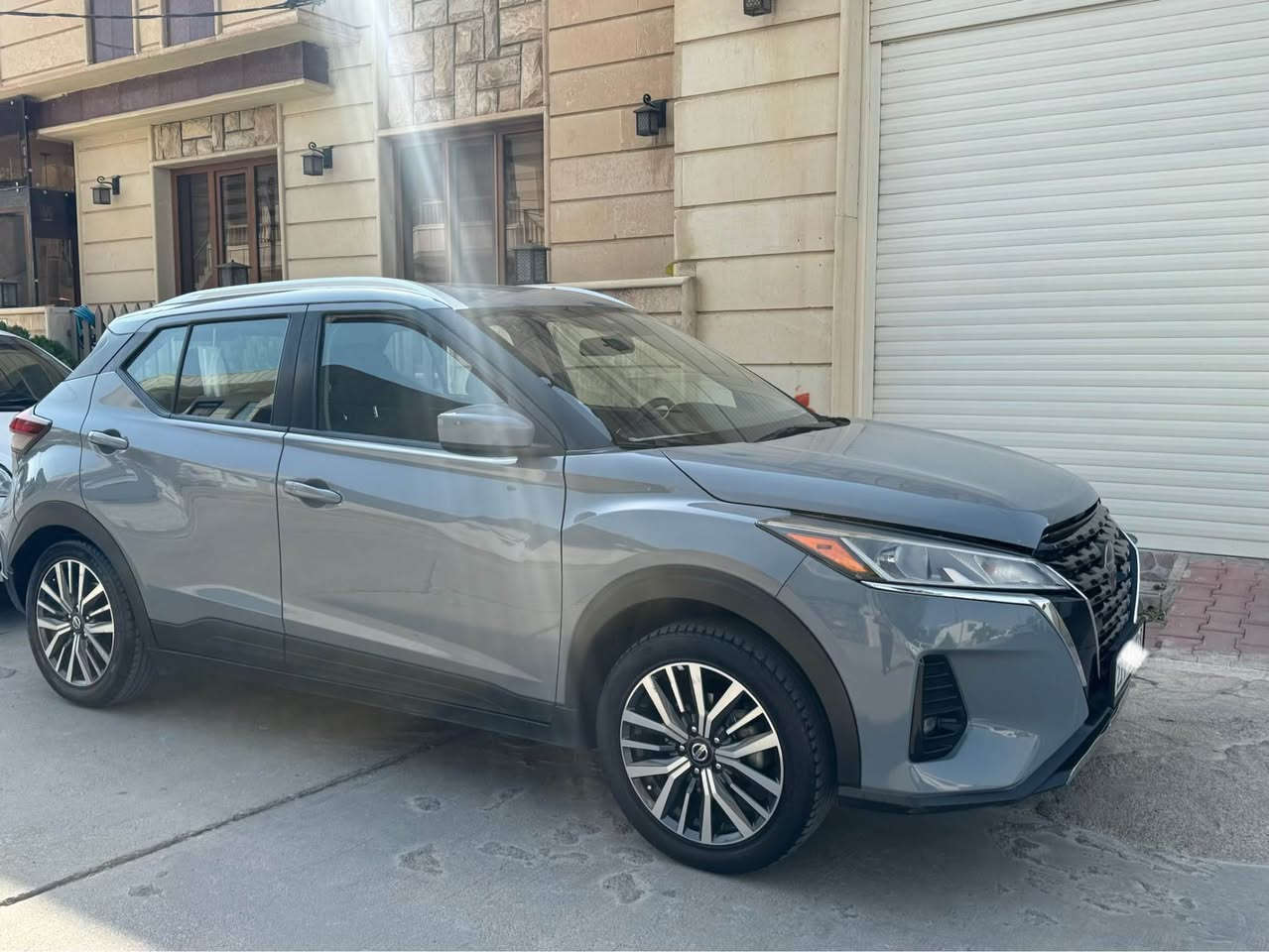نیسان کیکس ٢٠٢١ sv
بێ بۆیاخ 
چیمەنتۆی
مواسەفات sv
بەسمەی دەرگا شاشە ڕادار شەغال…….
زۆر مواسەفاتیتر
سەیارەکە لۆک لۆکە بێ مەسرەفە بەنزین زۆر کەم سەرف دەکات سەیارەیەکی بە هەلمەتە نرخی ١٤٣$ سەنەوی و هەمو شتی تازەیە 
***********
*********** السليمانية, العراق
