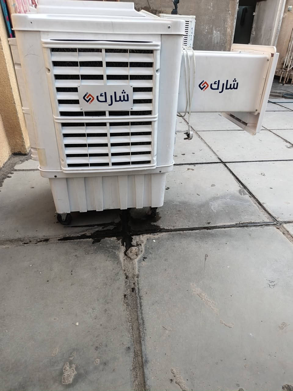 السلام عليكم مبرده اخت الجديده كامله ماناقصه شي ولا داخله تصليح ثلاث سرع قفله بدون عمله 150 مكاني العبيدي  ***********
