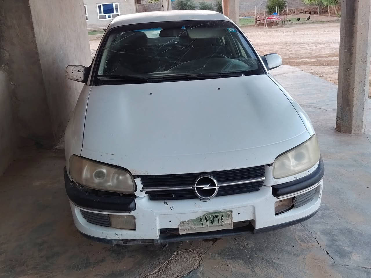 اوميكه بزون موديل 200 فول تماتيك مرك 18 كير 18 اوبل
السعر 25 رقم اخضر نينوى
***********
