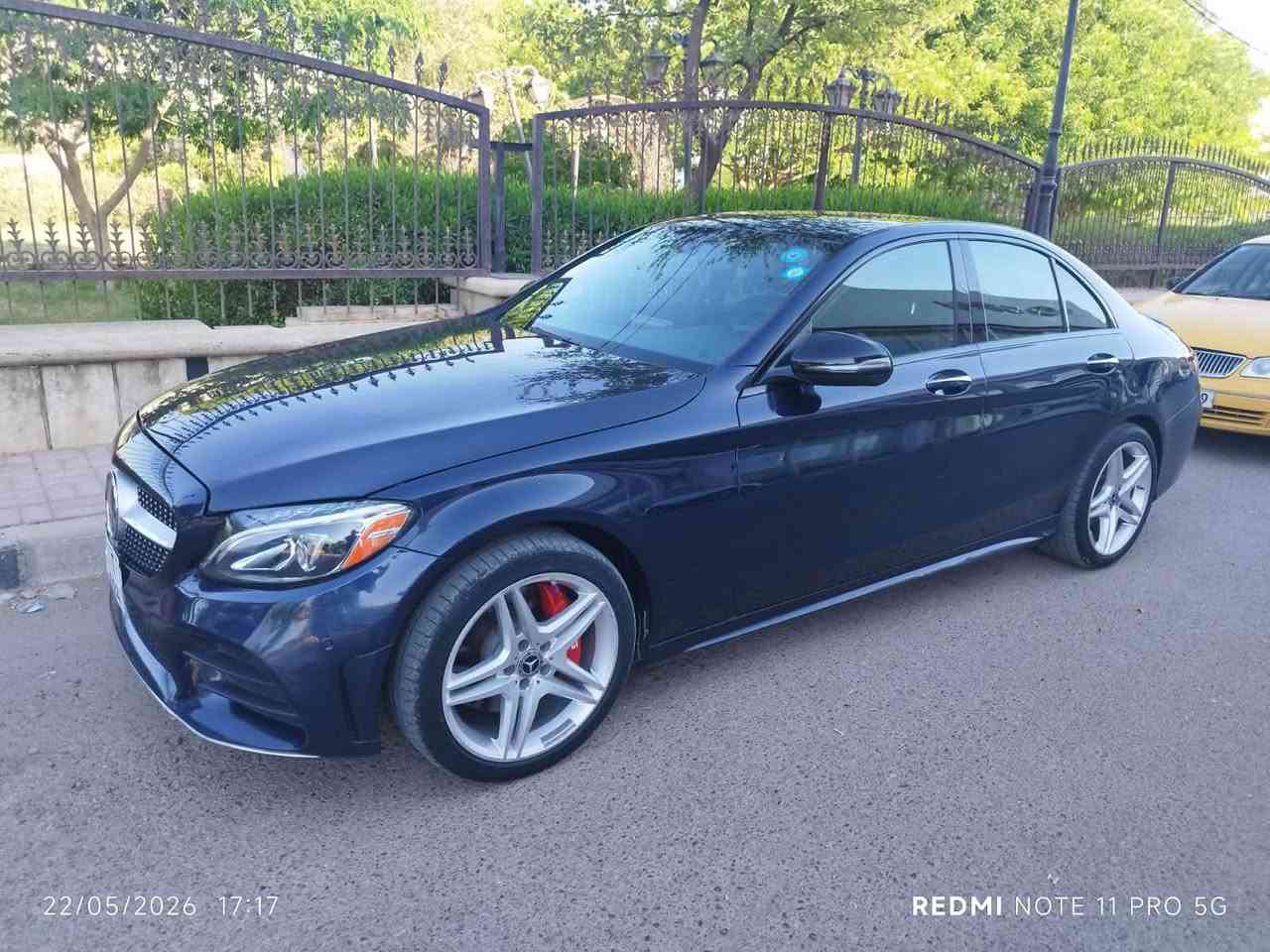 نضيفه وجاهزه وبسعر مناسب 
مرسيدس C300 AMG 2018 
فول مواصفات أعلى فئة
كت AMG أصلي
كير ومكينة مكفولات
ماشية 100 ألف
رقم الشاصي مذكور
وارد أمريكي
بيها بنيد صبغ
صبغ بالجاملغ الخلفي جهة السائق من أمريكا
الإيرباغ دشبول وراجع سستم

السـعـر تعليق رقم 12

مكاني : بغداد حي الجامعة
رقم صاحب السيارة : ***********

نص مكتوب في الصور:
- 22/05/2026 16:47 REDMI NOTE 11 PRO 5G
- 22/05/2026 16:48
- REDMI NOTE 11 PRO 5G
- 22/05/2026 16:49 REDMI NOTE 11 PRO 5G
- 22/05/2026 17:17 REDMI NOTE 11 PRO 5G
- 22/05/2026 16:48 REDMI NOTE 11 PRO 5G