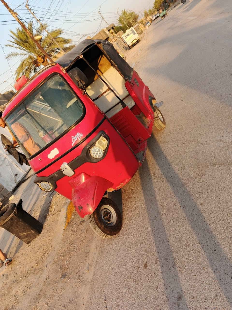 يالله تكتك بياجو  موديل 18 اوراق اصولي
كشرها بلادي قطرت صبغ مابي ولاخياس

محوره تي فيس محركها 23

رايدها بمليونين و200 وبيها مجال للستفسار ***********
