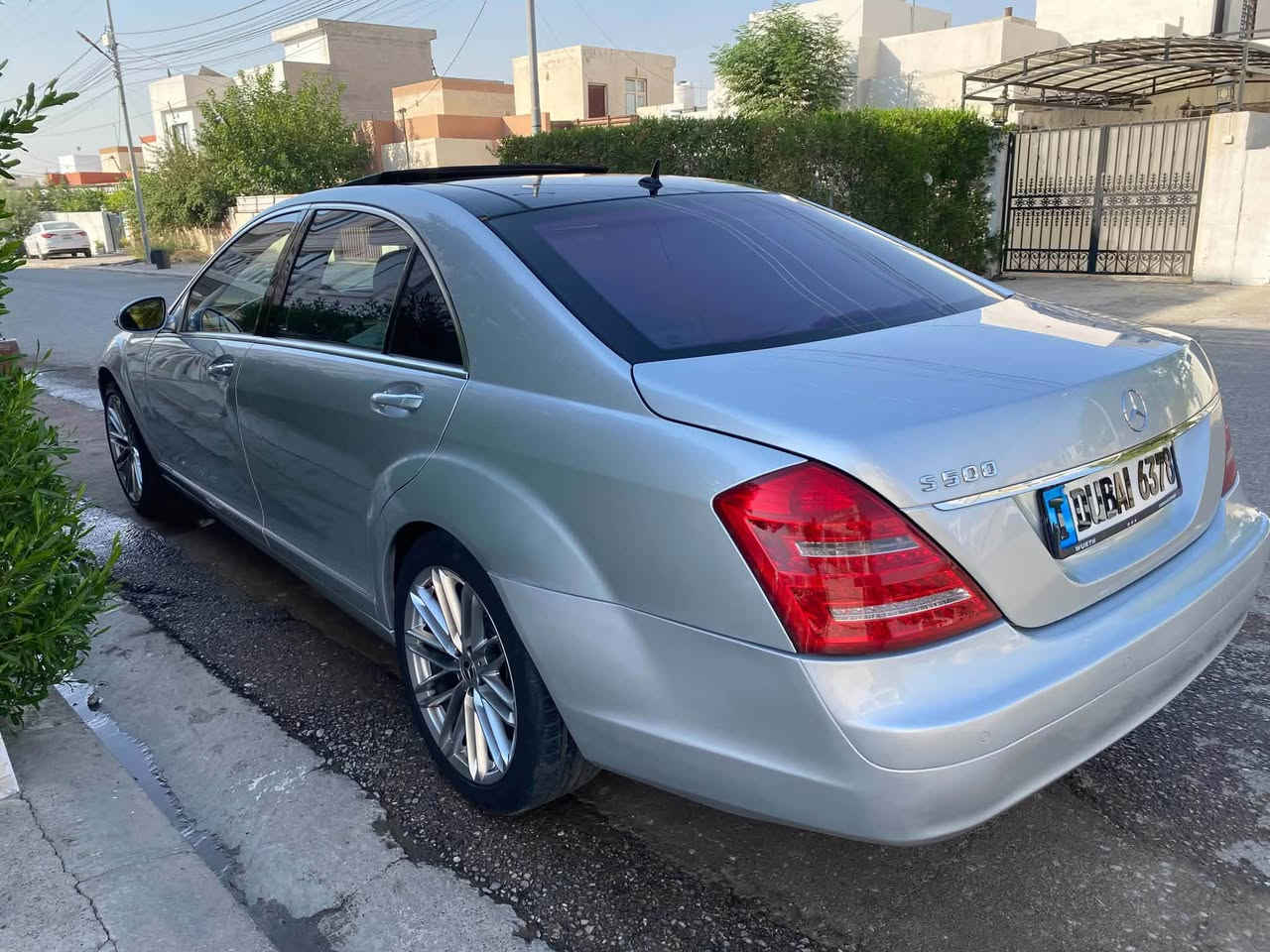 مێرسدس بێنز s500  2010 
سەیارەکە فول فول مواسەفاتە 
سەیارەکە ساغە بێ دەعم و لێدران 
هەموو شتی بەشەرت 
150,000رۆیشتوە 
پانۆڕاما ،
کوشن خەزن 
ویل و تایەی نوێ 
سحری /٧١$ 
*********** أربيل, العراق
