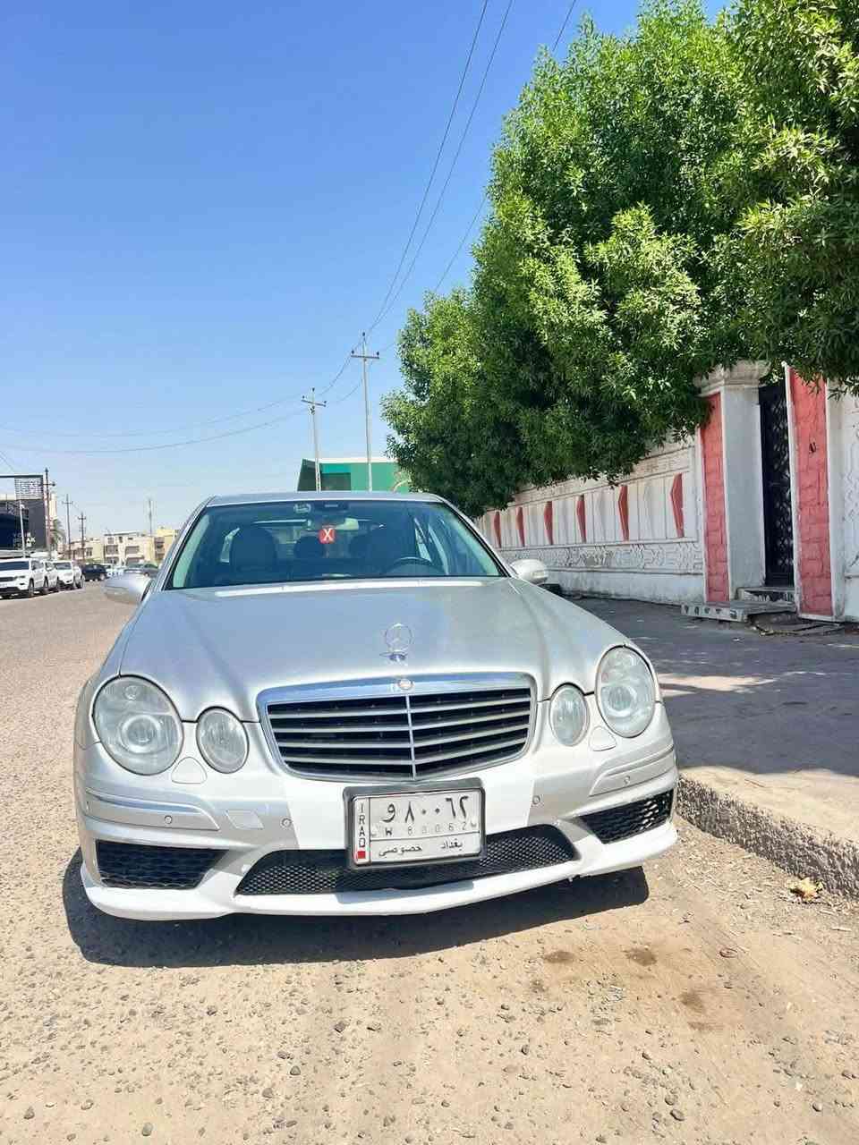 مرسيدس ٢١١ • مكينه ٥٠٠ ٨ سلندر • موديل ٢٠٠٢