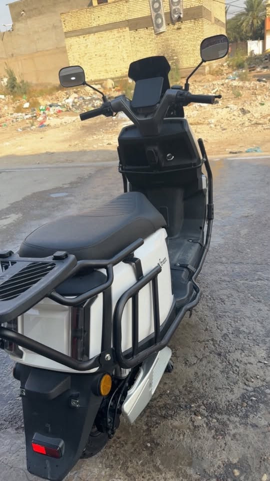 صاعقه • ٦ بطاريات • ٦٧ كم/س