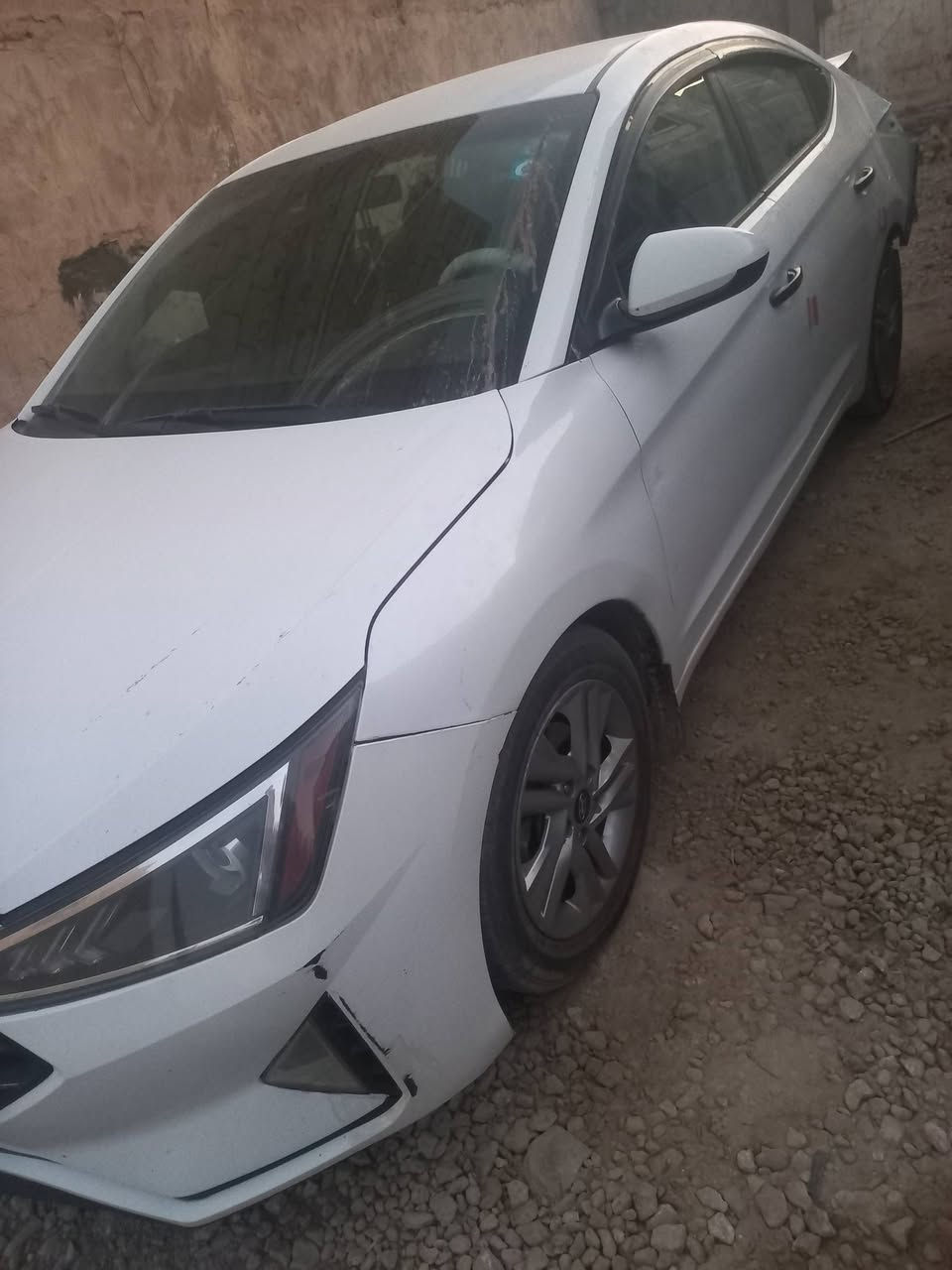 @السلام عليكم اخوان النترا 20 رقم بابل 
ابيعه عله ضربته وبسعر مناسب 
الشراي يتصل ويدلل ***********
