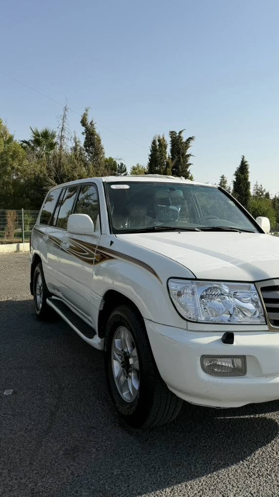 بەناوی خوای گەورەو میهرەبان 
لاندكروزر مۆدیل ٢٠٠٦(مۆنیکا)
سەیارەکە مواسەفات GXR ی فوول فوولە رەقەم سلێمانیە بەناوکردن بە شەرت 
سەیارەکە وەکو بۆیاغ عام نیە بە عام دەیفرۆشم بێ ئەوەی زەربەی پێشی هەبی پێشی نوقتەی نیە 
مواسەفات:::
٦ پستنی ٤٥٠٠ 
سلایت 
سەلاجە 
بەخی لایت 
چوار جام کارەبا 
قفلی ئەکسل 
شاشە و کامیرەی بۆ بەستراوە 
٣ ریز کوشن
دەبڵ تانکی 
تەبرید مەرکەزی 
چەندین مواسەفاتی ترر  
سەیارەکە زۆر رێک و پێکە ماشاللە تاخم تایەی نوێی بۆ بەستراوە 
تەپەی گێریشی بە شەرت نیەتی  ...
گێڕ و مەکینە و کارەبایات و تەبرید و هەموو شتێکی بەشەرت 
سەیارکە لە هەولێرە 
*********** 
***********

⚜️ سلام عليكم اخوان ⚜️ 
تویتا لاندكروزر موديل ٢٠٠٦ فوول فوول مواصفات 
محرك ٦ سلندر ٤٥٠٠
سيارة رقم شمالي رقم سليماني 
تحويل ثاني يوم. 
سيارة مصبوغ عام بجم كبس 
مواصفات سيارة::
محرك ٤٥٠٠ 
فتحة صقف 
ثلاجة 
شاشة و كاميرا 
قفل اكسل 
٣ قطع كشنات 
بعد بي هواية مواصفات معروفة 
سيارة باربيل 
كير محرك كهربائي و تبريد و كل شيء بشرط 
تخم طايرات جديد و سيارة ماشاءالله كلش حلوة و مرتب جاهز مجهز 
*********** 
*********** أربيل, العراق
