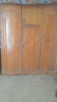 عندي كنتور للبيع مكان ابو غريب تواصل واتساب 07768420257
