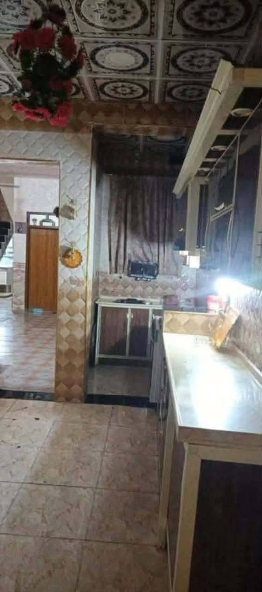 🔷 السلام عليكم 🔷

بيع مستعجل بسبب ضروف صحيه 

 🏡  للبيع مشتمل طابق ونص 
المساحه 125متر
👈الفلوجه حي الشهداء 🌿
✅منطقة  17الف قرب اسواق المصطفى وشارع 40

 🔷شارع 10 

🔷طابو صرف  بناء 2023
🔷بناء طابوك  
🔷طابق ونص 

🔵غرفتين نوم 
🔵صاله عدد 2 
🔵استقبال 
🔵مطبخ  
🔵حمام فوك وجوه 
🔵صحيات 
🔵كراج 
السعر المشتمل 78مليون 

للاستفسار الاتصال ***********
