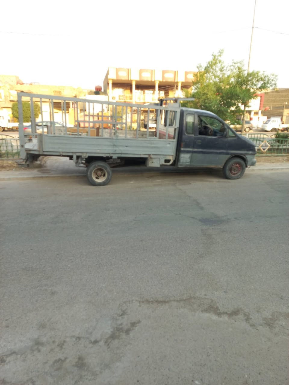 السلام عليكم  البيع موديل 2002 كي هونداي مكينه تبخر سعر 25 ورقه وبيه مجال حك الجيه *********** شراي ينتصل
