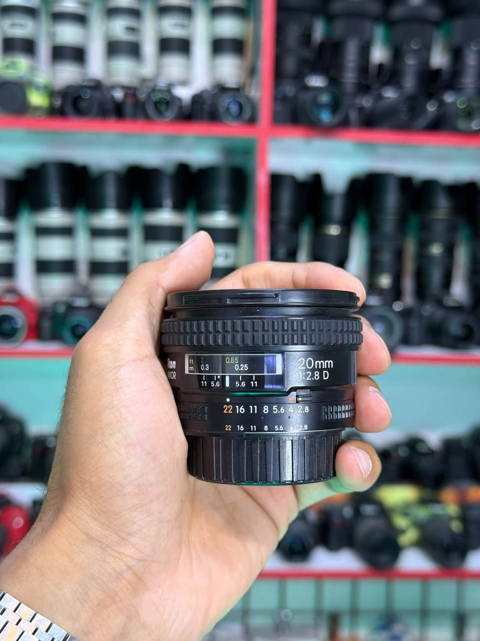 📸عدسات برايم Nikon
عدسة 20mm F2.8 السعر ٢٥٠ الف 
عدسة 35mm G F1.8 السعر ٢٢٥ الف 
عدسة 35mm F1.4 SGMA السعر ٣٥٠ الف 
عدسة 50mm F1.8 D السعر ١٢٥ الف
عدسة 50mm F1.8 G السعر ٢٢٥ الف
عدسة 85mm F1.8 السعر ٣٢٥ الف 
عدسة 85mm F1.4 SGMA السعر ٧٢٥ الف
📍العنوان: كربلاء - شارع العباس
🏪 مركز عالم الكامرات
📞 ***********
