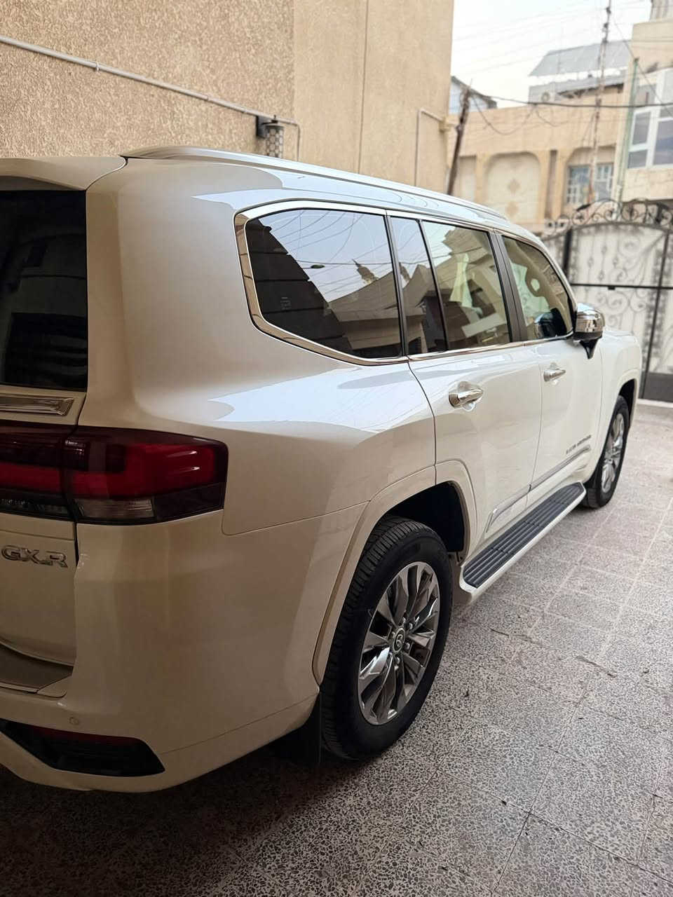 لاندكروزر GXR • ٢٠٢٤ • ٤٧ الف كم