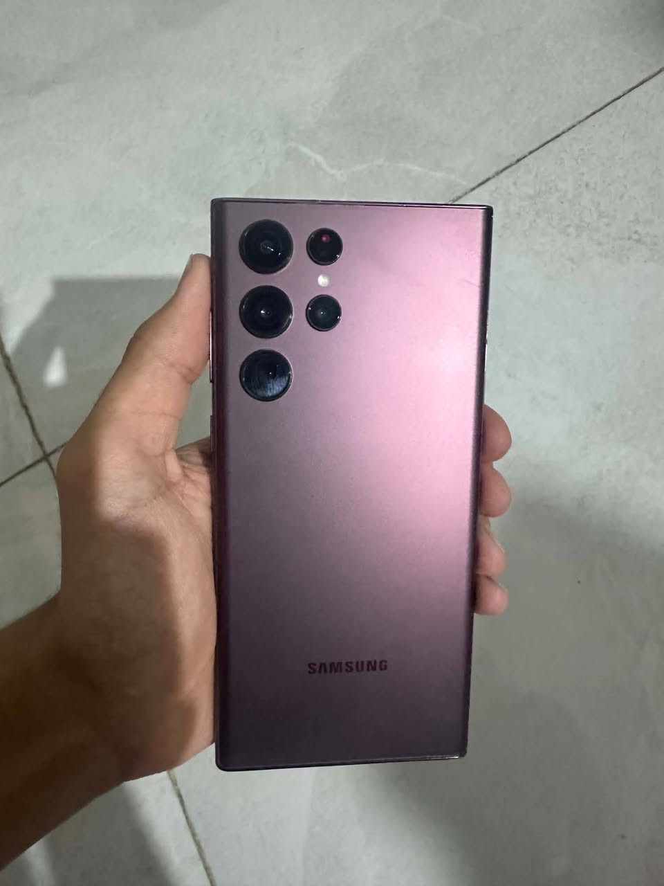 🔥 للبيع Samsung Galaxy S22 Ultra امريكي 🔥
​📱 قوة وأداء بمواصفات فخمة
​💾 الذاكرة: 128GB و sim شرحه واحده
⚡ الرام: 8GB
🖥️ الشاشة: Dynamic AMOLED 2X بحجم 6.8 إنچ (120Hz)
✍️ المرفقات: مع قلم S Pen الأصلي
🎮 الأداء: ممتاز للألعاب والاستخدام الثقيل (يدعم ببجي 120 فريم بكل سلاسة)
🎨 التصوير :  8K 30fps و 4K 60fps
​🔧 حالة الجهاز: مستعمل (نظيف)
💰 السعر: 630 ألف دينار فقط
​📞 للتواصل والاستفسار: ***********

المكان بابل_سدة الهنديه_مفرق سده
