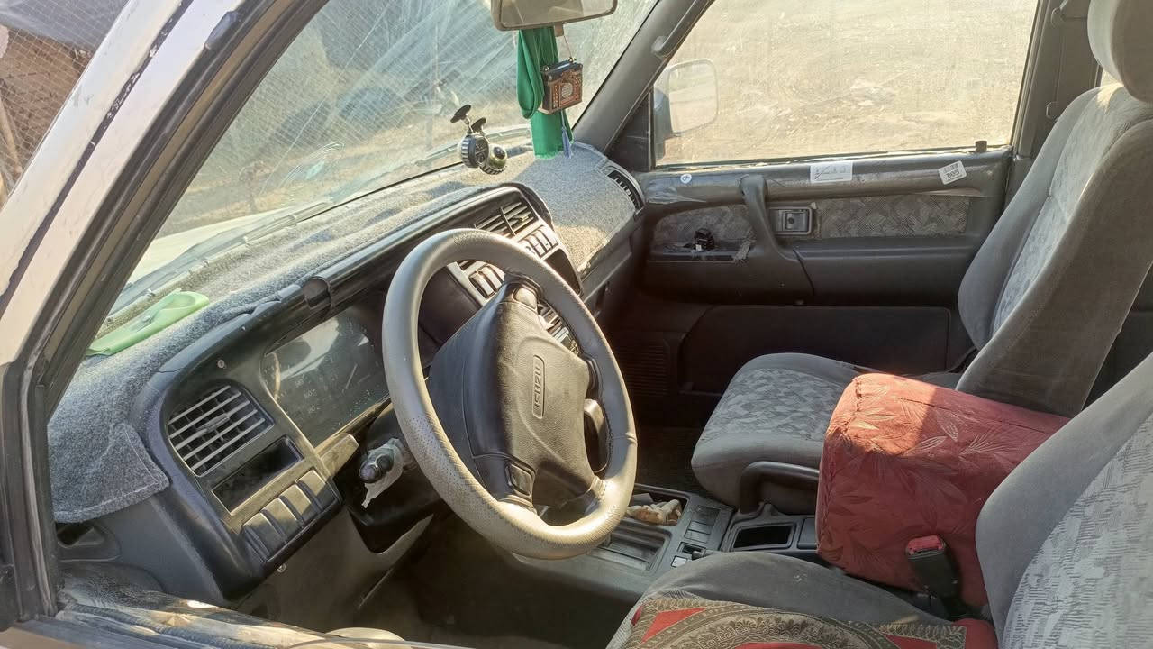 سياره ازوزه مكينه بطه 2.5
سنويه 2030 تحويل مباشر
السعر 53ورقه وبيها مجال للشراي
***********
