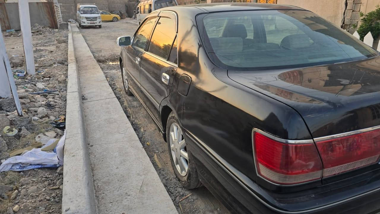 للبيع فقط موديل 2001 اصل
سياره جاهزه مكفوله من كصه وضربه 4دكم 
بسمي تحويل ثاني يوم السعر 118وبيها مجال
الاستفسار ***********
غير متواجد على الانترنيت
مكاني بغداد حي اور
