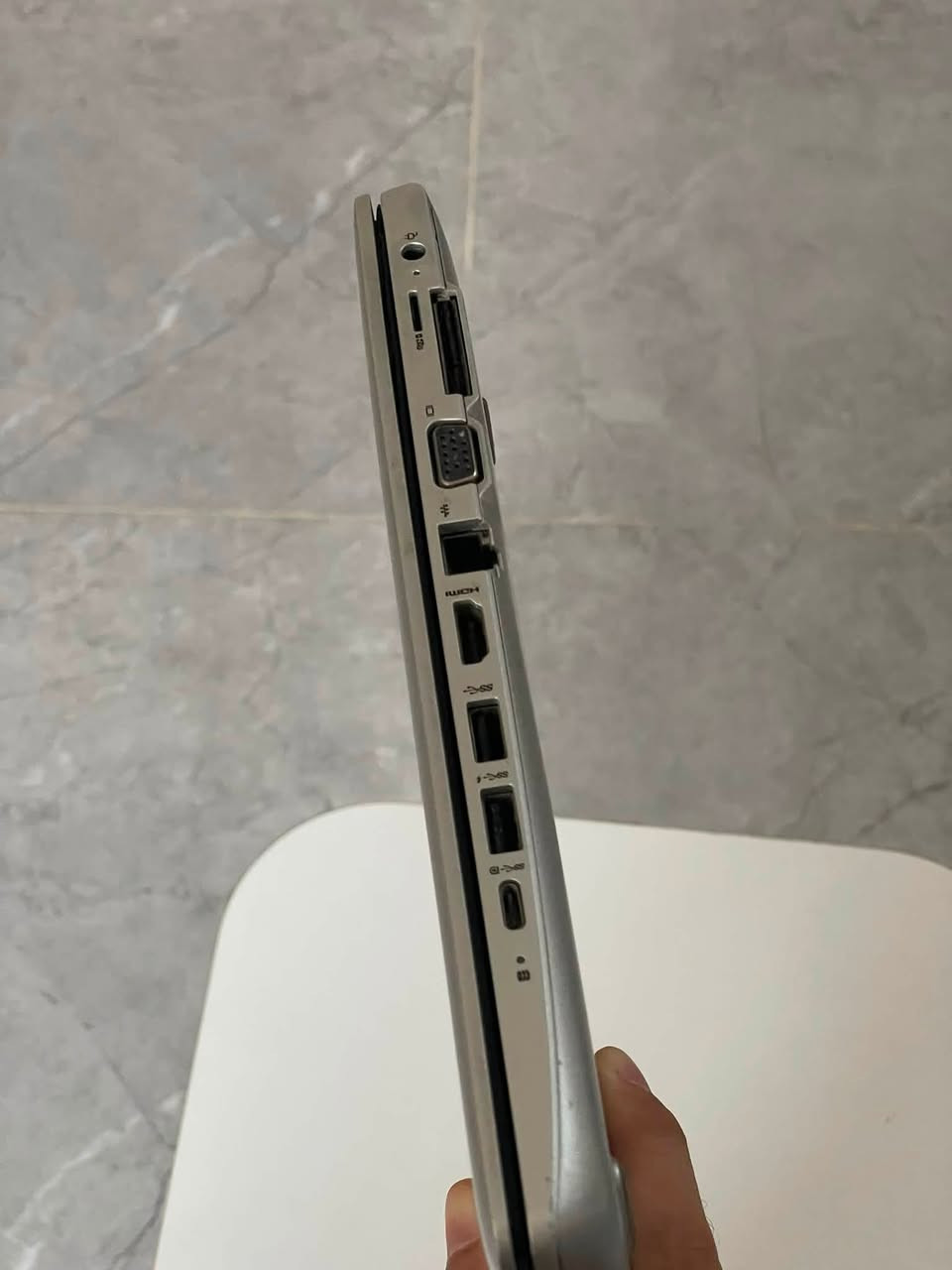 HP ProBook G640 G4
i5 8350U
Ram 8GB DDR4
Intel UHD 620 4GB
Ssd 256GB + Hdd 1TB
شاشه حجم 14
كيبورد ضوئي 
سيم كارت
بصمه اصبع
ويندوز 11 برو
جهاز حيل نظيف مكاني رمادي
سعر 300 الف
***********
