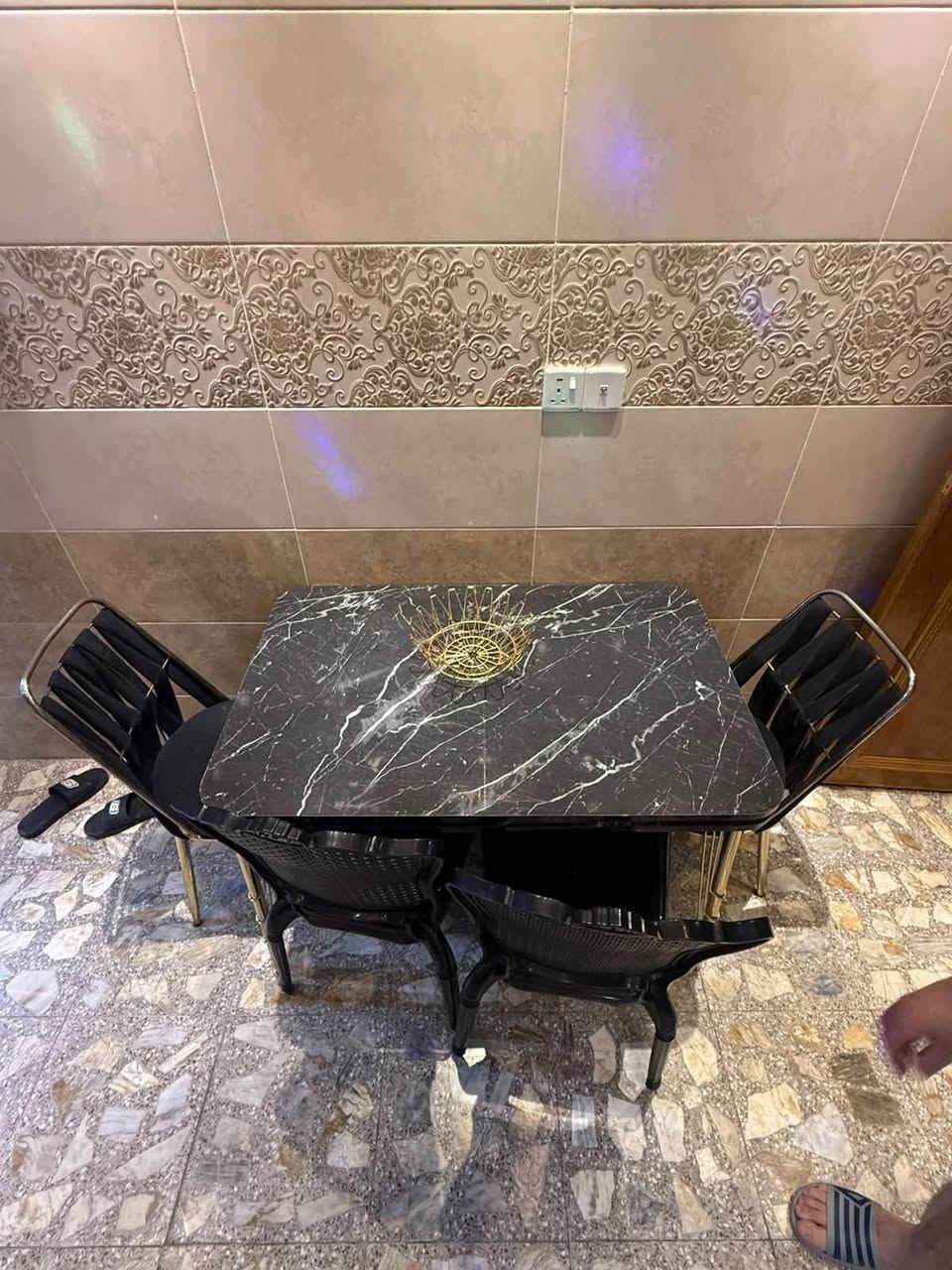 سلام عليكم غراض للبيع كلهن جدد استعمال شهر واحد والاسعار مناسبه اتصل وبيك خير وتدلل المكان بغداد الغدير 

***********
